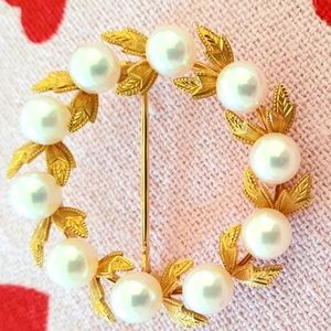 MIKIMOTO *NIB  14k YG Pearl brooch
